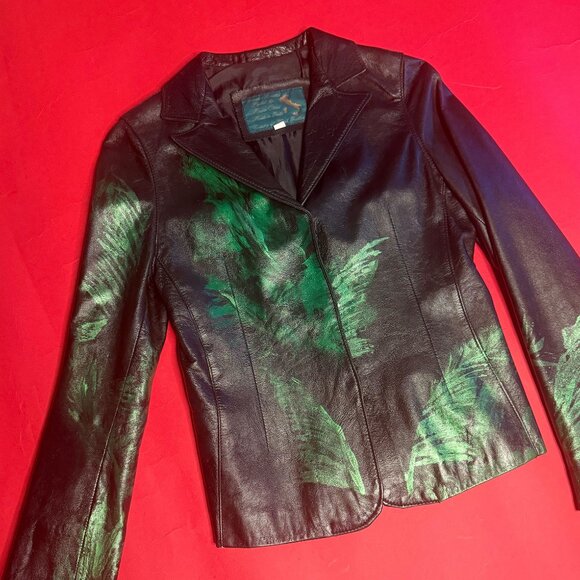 Upcycled Vintage Leather Jacket by Mario Oliva – Hand-Painted, Size XS - Picture 4 of 12